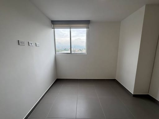 Apartamento de 3 alcobas en arriendo en Shellmar, Medellín, 77 m² · foto 9 de 18