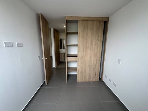 Apartamento de 3 alcobas en arriendo en Shellmar, Medellín, 77 m² · foto 12 de 18