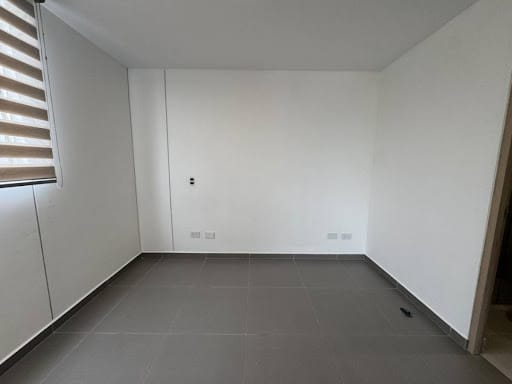 Apartamento de 3 alcobas en arriendo en Shellmar, Medellín, 77 m² · foto 13 de 18