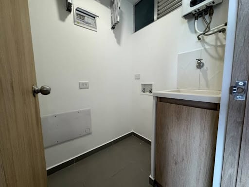 Apartamento de 3 alcobas en arriendo en Shellmar, Medellín, 77 m² · foto 18 de 18