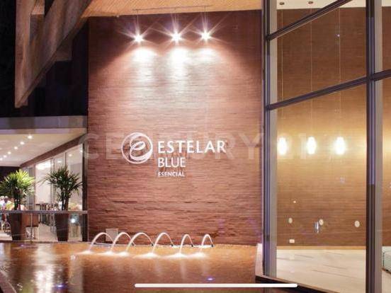 Apartamento en venta en El Poblado, Medellín · foto 2 de 19