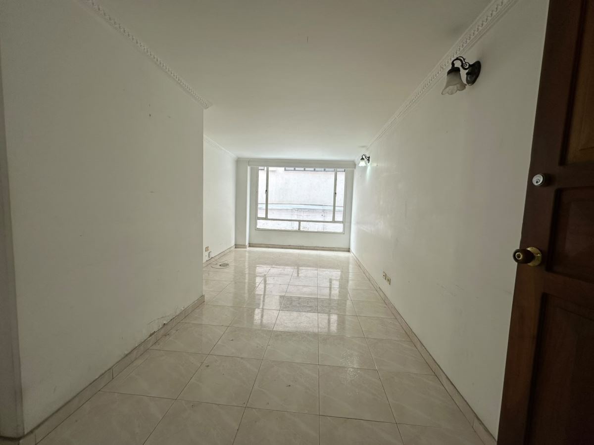 Apartamento en venta en Engativá, Bogotá · foto 2 de 18