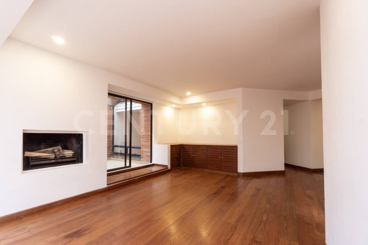Apartamento en venta en Chicó Navarra, Bogotá · foto 2 de 14