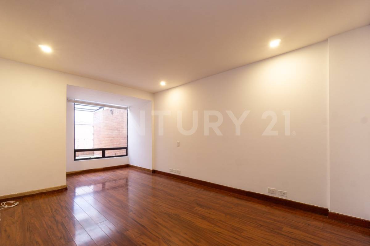 Apartamento en venta en Chicó Navarra, Bogotá · foto 10 de 14