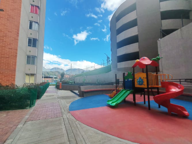 Apartamento de 3 alcobas en venta en Providencia Alta, Bogotá, 50 m² · foto 3 de 24