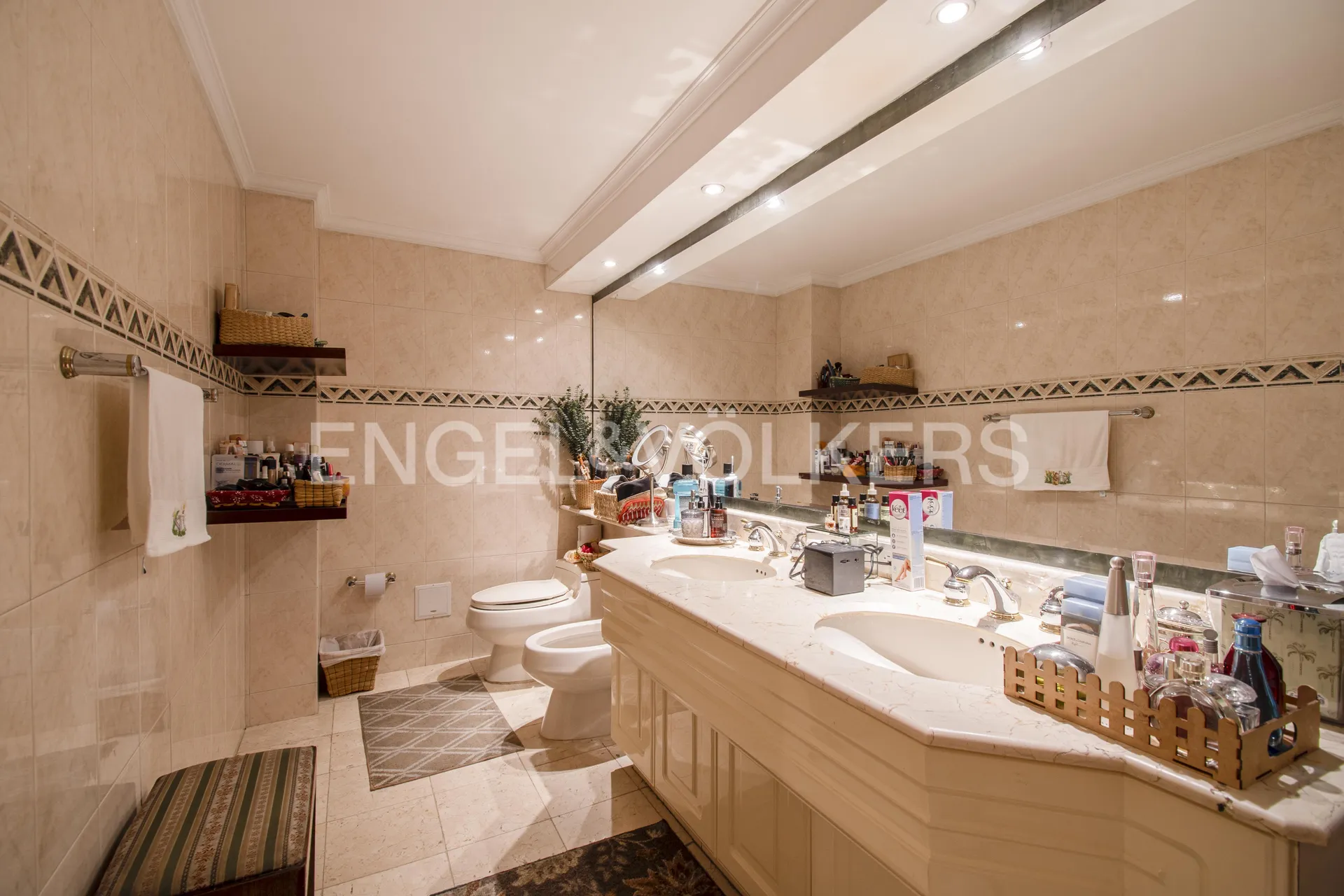 Apartamento en venta en Los Rosales, Bogotá · foto 9 de 16