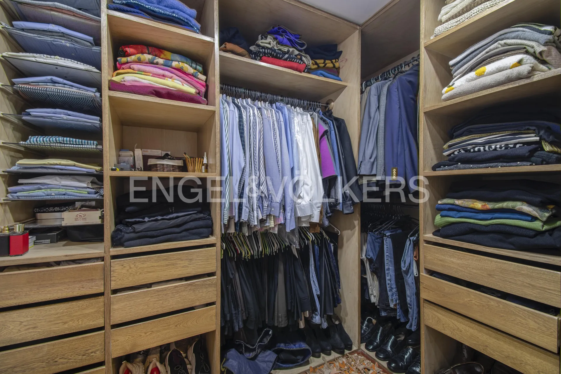 Apartamento en venta en Los Rosales, Bogotá · foto 8 de 16