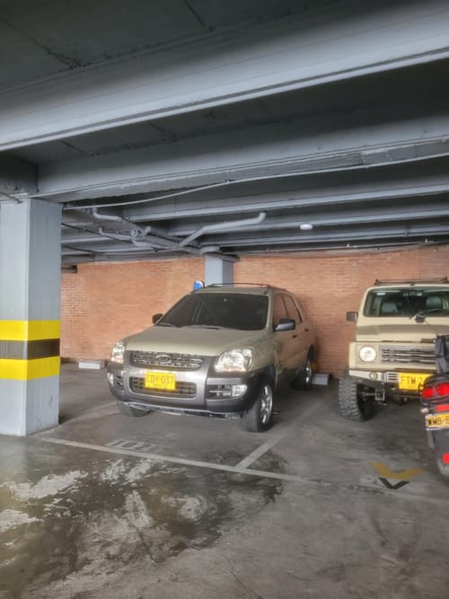 Apartamento de 2 alcobas en venta en Los Rosales, Bogotá, 175 m² · foto 15 de 21