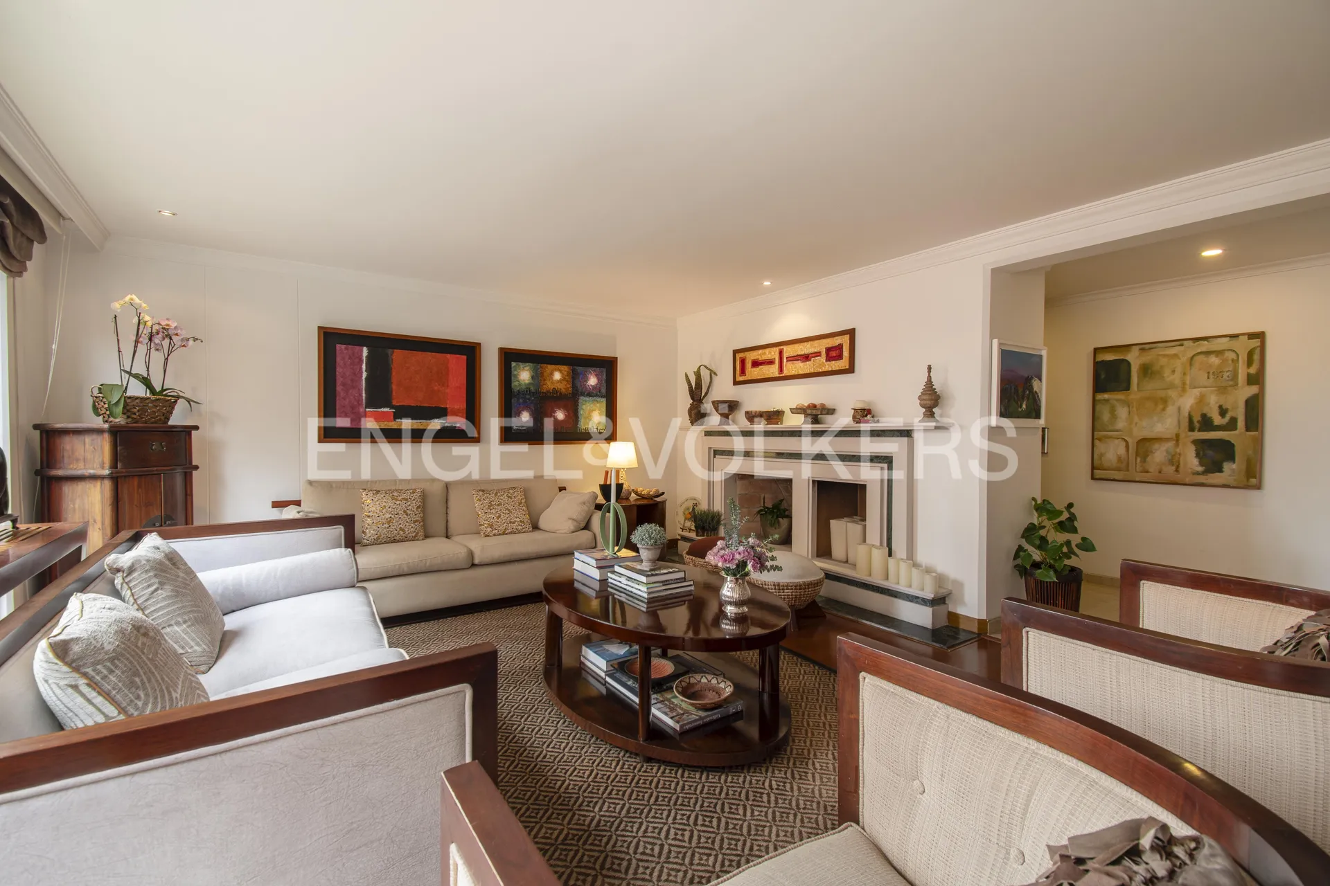Apartamento en venta en Los Rosales, Bogotá · foto 2 de 16