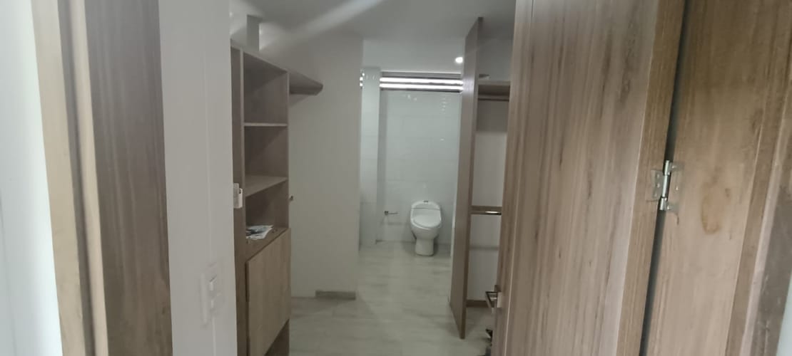Casa de 4 alcobas en venta en Cd. El Bosque, Ibagué, 355 m² · foto 2 de 22
