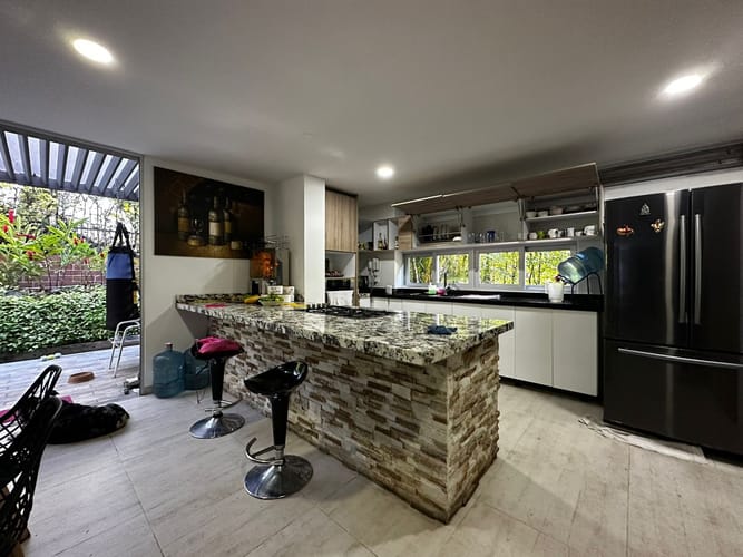 Casa de 4 alcobas en venta en Cd. El Bosque, Ibagué, 355 m² · foto 12 de 22