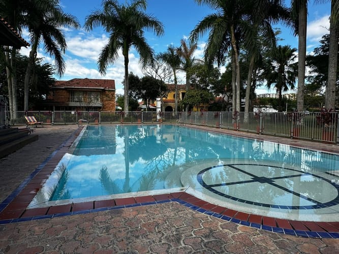 Casa de 4 alcobas en venta en Cd. El Bosque, Ibagué, 355 m² · foto 21 de 22