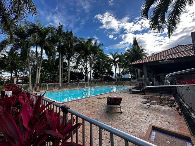 Casa de 4 alcobas en venta en Cd. El Bosque, Ibagué, 355 m² · foto 22 de 22