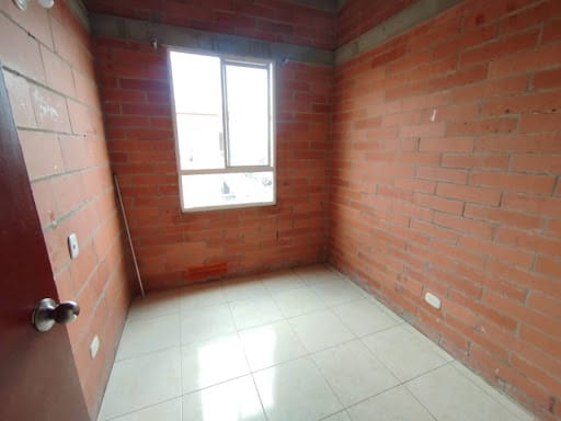 Apartamento de 3 alcobas en venta en Villa Teresita, Bogotá, 44 m² · foto 10 de 16