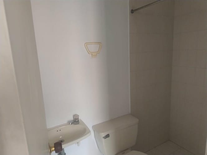 Apartamento de 2 alcobas en venta en El Poblado, Medellín, 105 m² · foto 8 de 17