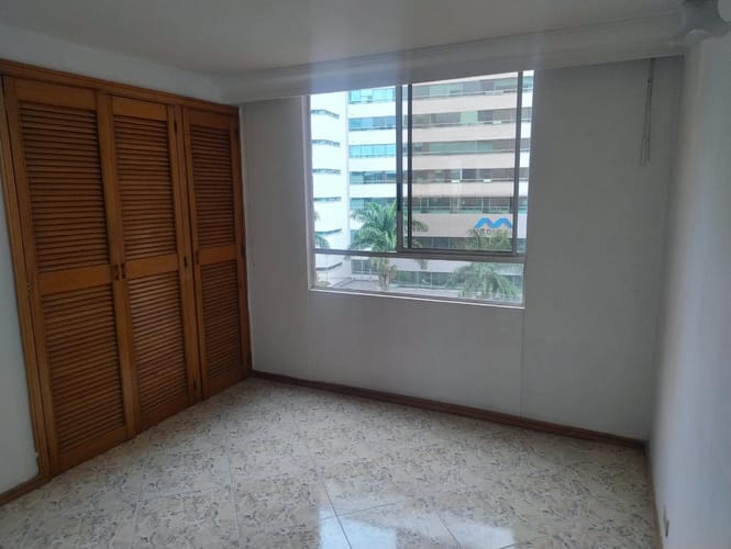 Apartamento de 2 alcobas en venta en El Poblado, Medellín, 105 m² · foto 10 de 17