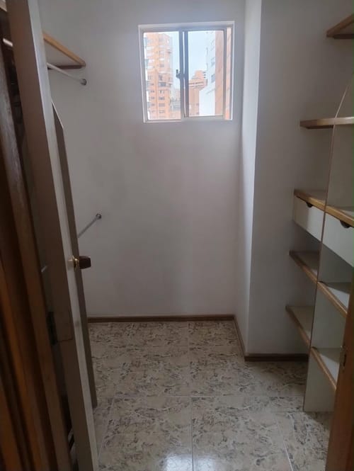Apartamento de 2 alcobas en venta en El Poblado, Medellín, 105 m² · foto 15 de 17