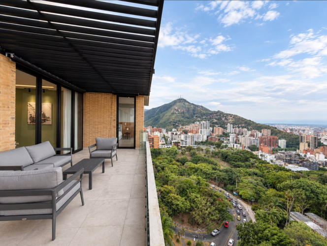 Apartamento en venta en Bellavista, Cali · foto 10 de 19