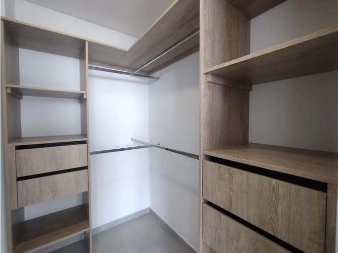 Apartamento de 2 alcobas en venta en San Jose, Sabaneta, 80 m² · foto 7 de 10