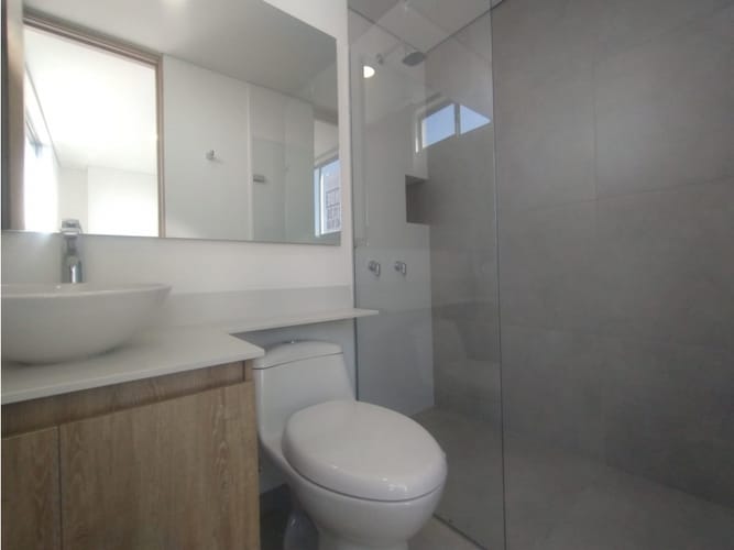 Apartamento de 2 alcobas en venta en San Jose, Sabaneta, 80 m² · foto 9 de 10