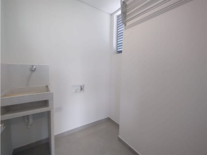 Apartamento de 2 alcobas en venta en San Jose, Sabaneta, 80 m² · foto 10 de 10