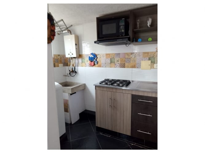 Apartamento de 2 alcobas en venta en Cr. Lavanda, Soacha, 52 m² · foto 5 de 24