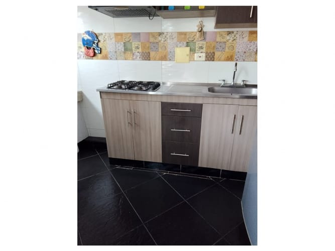 Apartamento de 2 alcobas en venta en Cr. Lavanda, Soacha, 52 m² · foto 8 de 24