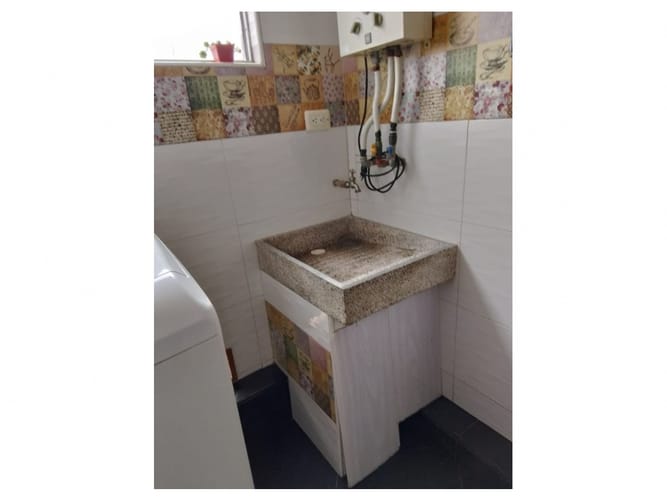 Apartamento de 2 alcobas en venta en Cr. Lavanda, Soacha, 52 m² · foto 23 de 24