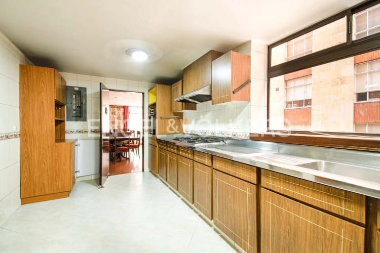 Apartamento de 3 alcobas en venta en La Cabrera, Bogotá, 290 m² · foto 7 de 19