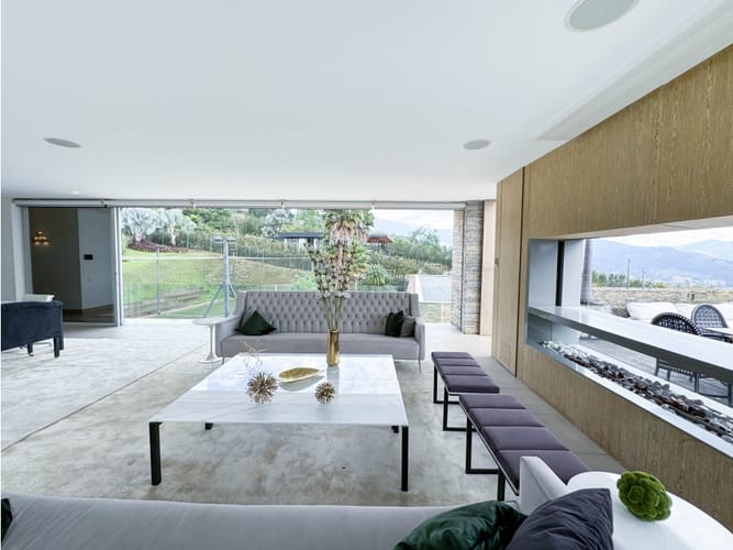 Casa de 5 alcobas en venta en Loma Del Chocho, Envigado, 835 m² · foto 7 de 24