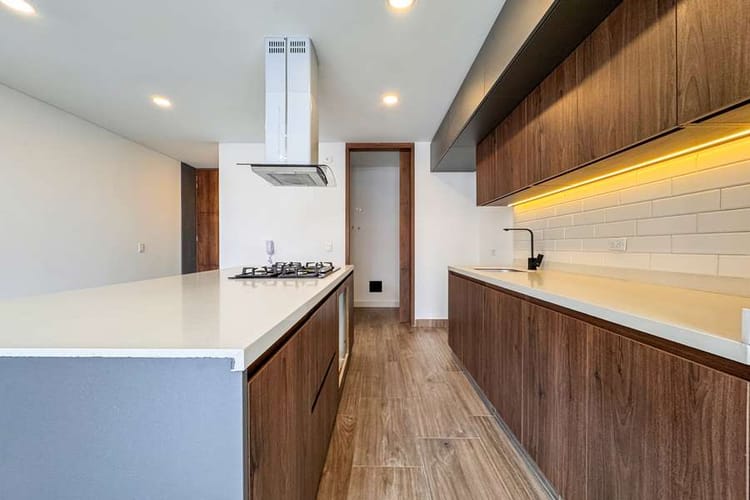 Apartamento de 2 alcobas en venta en Santa Paula, Bogotá, 78 m² · foto 2 de 9