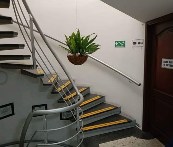 Edificio en venta en Popular, Cali, 430 m² · foto 9 de 24