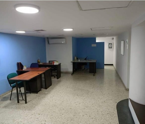 Edificio en venta en Popular, Cali, 430 m² · foto 13 de 24
