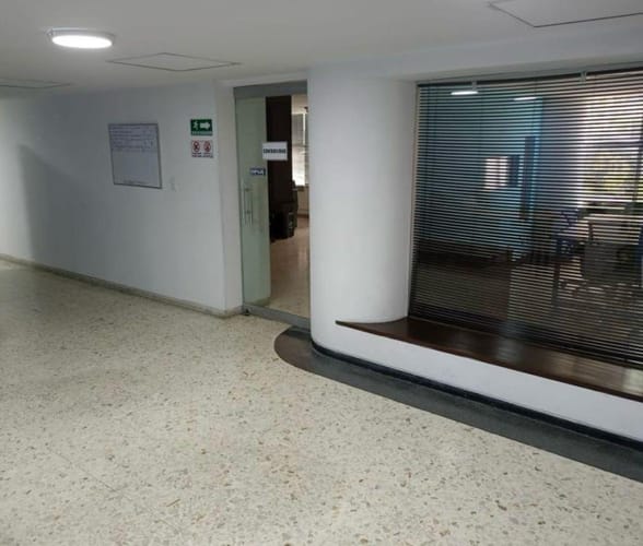 Edificio en venta en Popular, Cali, 430 m² · foto 16 de 24