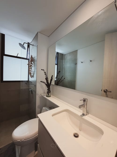 Apartamento de 2 alcobas en venta en Lalinde, Medellín, 95 m² · foto 4 de 19