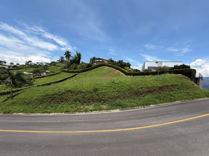 Lote en venta en Las Pavas, Manizales, 2070 m² · foto 8 de 11