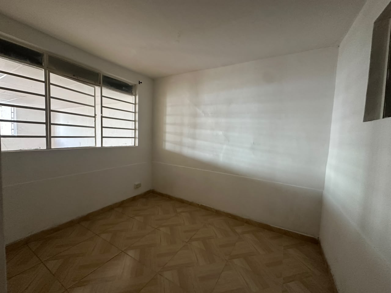 Casa en arriendo en Los Alcazares, Manizales · foto 3 de 11