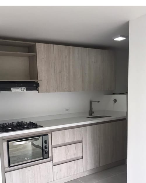 Apartamento de 2 alcobas en venta en Cuatro Esquinas, Rionegro, 54 m² · foto 3 de 10