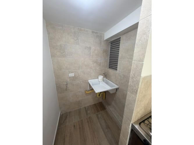 Apartamento de 3 alcobas en venta en La Prosperidad, Madrid, 57 m² · foto 14 de 24