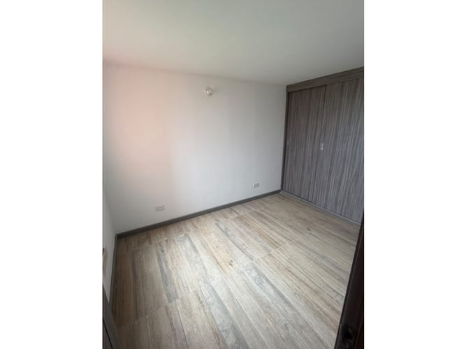 Apartamento de 3 alcobas en venta en La Prosperidad, Madrid, 57 m² · foto 21 de 24