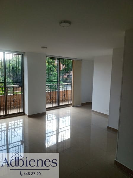 Apartamento de 3 alcobas en arriendo en Lorena, Medellín, 144 m² · foto 2 de 24