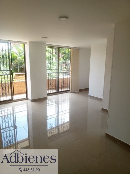 Apartamento de 3 alcobas en arriendo en Lorena, Medellín, 144 m² · foto 4 de 24