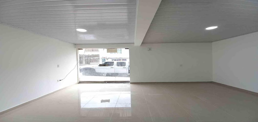 Local en arriendo en Sector Lago Uribe, Pereira, 24 m² · foto 7 de 11