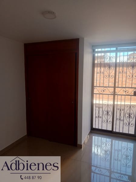 Apartamento de 3 alcobas en arriendo en Lorena, Medellín, 144 m² · foto 8 de 24