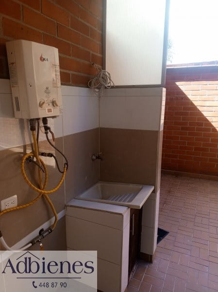 Apartamento de 3 alcobas en arriendo en Lorena, Medellín, 144 m² · foto 12 de 24