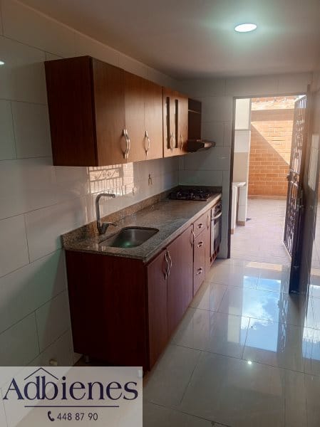 Apartamento de 3 alcobas en arriendo en Lorena, Medellín, 144 m² · foto 13 de 24