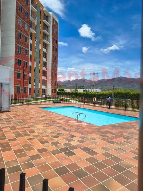 Apartamento de 2 alcobas en venta en Patios Centro, Los Patios, 50 m² · foto 2 de 18