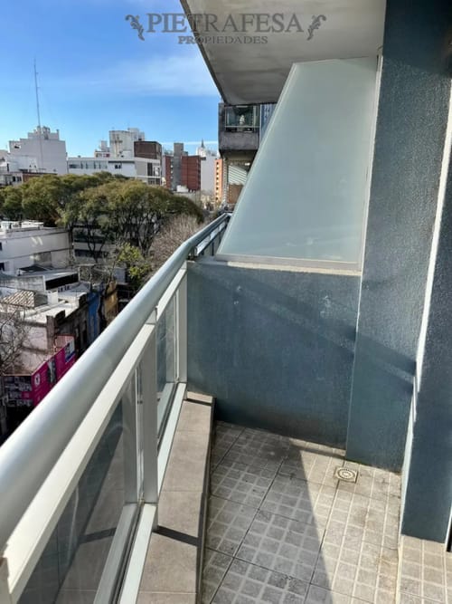 Apartamento en alquiler, 1 dormitorio, 1 baño, balcón. Cordón. · Foto 5