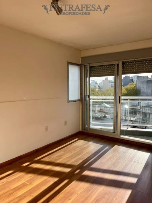 Apartamento en alquiler, 1 dormitorio, 1 baño, balcón. Cordón. · Foto 8