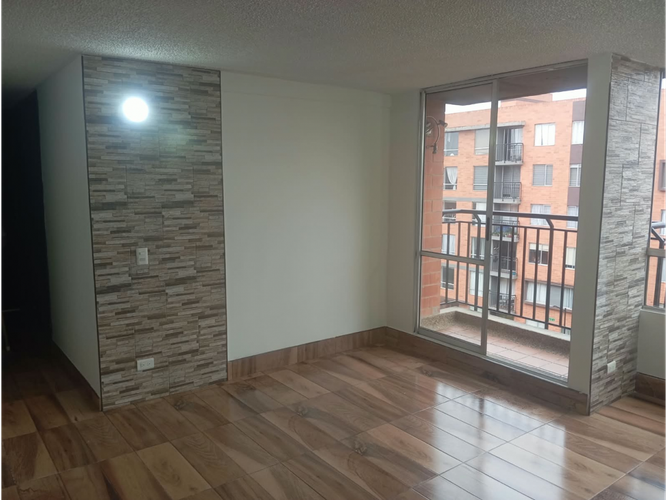 Apartamento de 3 alcobas en venta en La Prosperidad, Madrid, 66 m² · foto 2 de 9